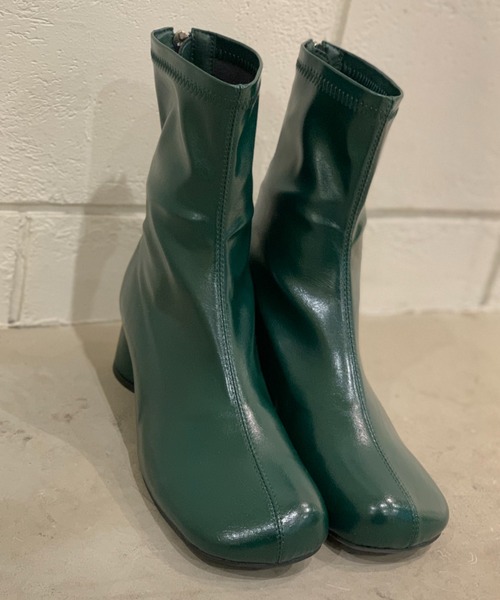 CIAOPANIC（チャオパニック）の「センターステッチショートブーツ（ブーツ・レディース・ブラック/グリーン/アイボリー・SMALL/MEDIUM/39/37）」の11枚目の写真