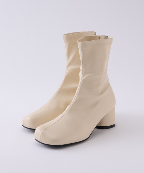 CIAOPANIC（チャオパニック）の「センターステッチショートブーツ（ブーツ・レディース・ブラック/グリーン/アイボリー・SMALL/MEDIUM/39/37）」の22枚目の写真