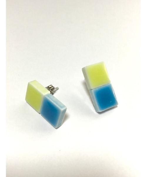 tone（トーン）の「【Le soleil】美濃焼　　バイカラーピアス(MA)（ピアス（両耳用）・レディース・ブラック系その他/ホワイト系その他/グレー系その他/ベージュ系その他/グリーン系その他/イエロー系その他/ブラック系その他2/ベージュ系その他2/イエロー系その他2/ホワイト×グリーン・FREE）」の22枚目の写真
