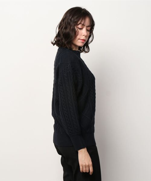 NARACAMICIE（ナラカミーチェ）の「アラン柄ニットプルオーバー（ニット/セーター・レディース・ネイビー/ベージュ・MEDIUM）」の13枚目の写真