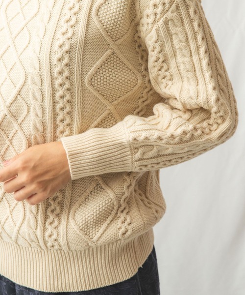 NARACAMICIE（ナラカミーチェ）の「アラン柄ニットプルオーバー（ニット/セーター・レディース・ネイビー/ベージュ・MEDIUM）」の5枚目の写真