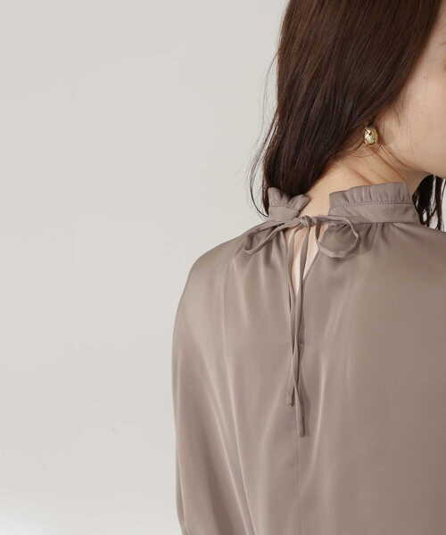 N.（N. Natural Beauty Basic）（エヌエヌナチュラルビューティーベーシック）の「【追加生産】◆フリルネックバックリボンブラウス（シャツ/ブラウス・レディース・ホワイト/ベージュ・MEDIUM）」の18枚目の写真