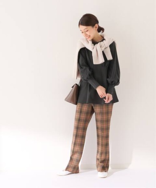 SLOBE IENA(スローブイエナ)の「スムースギャザーチュニック【手洗い可能】◆(Tシャツ/カットソー・レディース・チャコールグレー/オリーブ・FREE)」の11枚目の写真