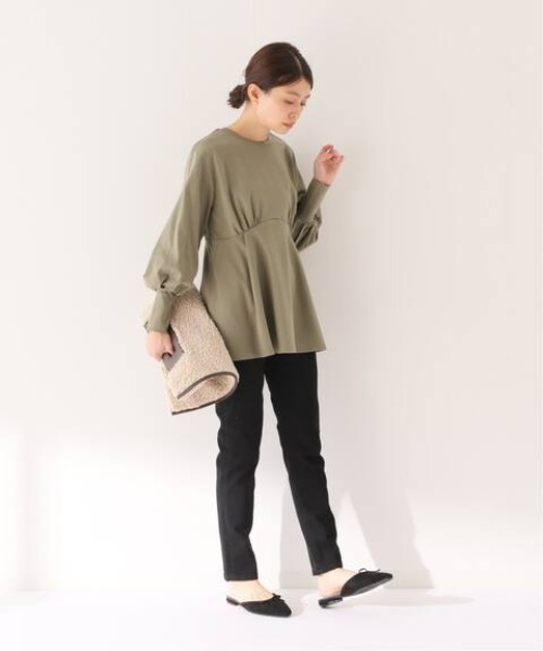 SLOBE IENA(スローブイエナ)の「スムースギャザーチュニック【手洗い可能】◆(Tシャツ/カットソー・レディース・チャコールグレー/オリーブ・FREE)」の3枚目の写真