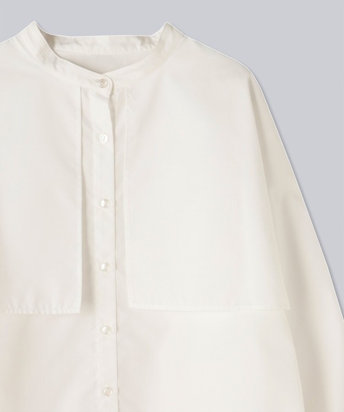 VACANCY（ヴァカンシー）の「ケープ襟付きフレアブラウス（シャツ