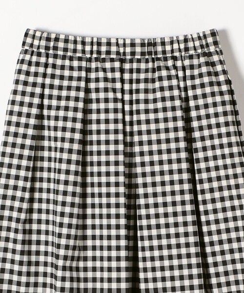 SHIPS any（シップス エニィ）の「SHIPS any:〈ウォッシャブル〉ランダムタック ギンガムチェック フレア ミディ スカート（スカート・レディース・ブラック・36/38）」の5枚目の写真