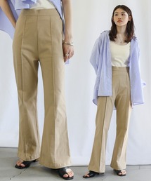 センタープレスフレアパンツ