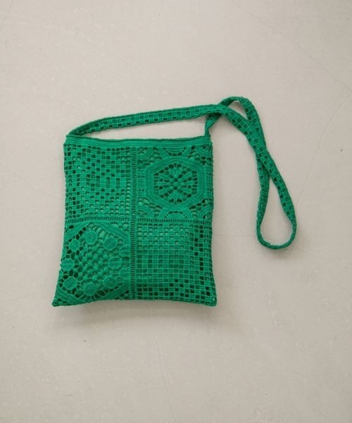 LOWRYS FARM(ローリーズファーム)の「レースショルダーバッグ 260584(ショルダーバッグ・レディース・オフホワイト/ブラック/グリーン・FREE)」の3枚目の写真