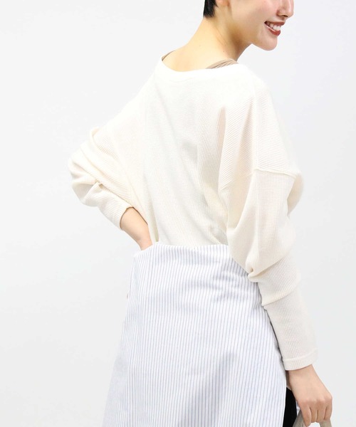 HONEYSUCKLE ROSE（ハニーサックルローズ）の「【HONEYSUCKLE ROSE】バックヘンリーロンＴ（Tシャツ/カットソー・レディース・オフホワイト/ブラック・M/L）」の7枚目の写真