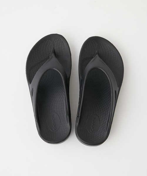 OOFOS（ウーフォス）の「【OOFOS】リカバリーサンダル（サンダル・レディース・ブラック/ホワイト・6/8/5/7）」の8枚目の写真