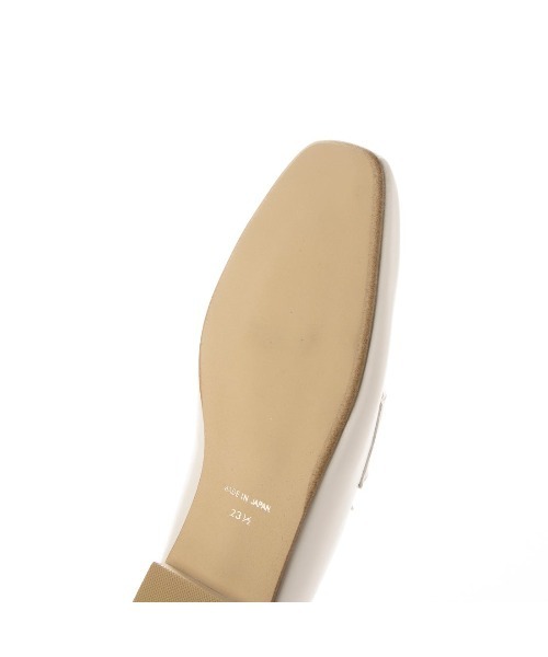 carino（カリーノ）の「【レイン対応】スクエアトゥフラットローファー（ローファー・レディース・シルバー/アイボリー/ブラック/ダークブラウン/ライトグレー・24cm/23cm/23.5cm/22.5cm/24.5cm）」の21枚目の写真