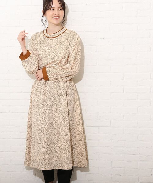 Cutie Blonde（キューティーブロンド）の「◆【S-L】パイピング花柄ワンピース（ワンピース・レディース・ブラック系/グリーン系その他2/ベージュ系・01/02/03）」の10枚目の写真