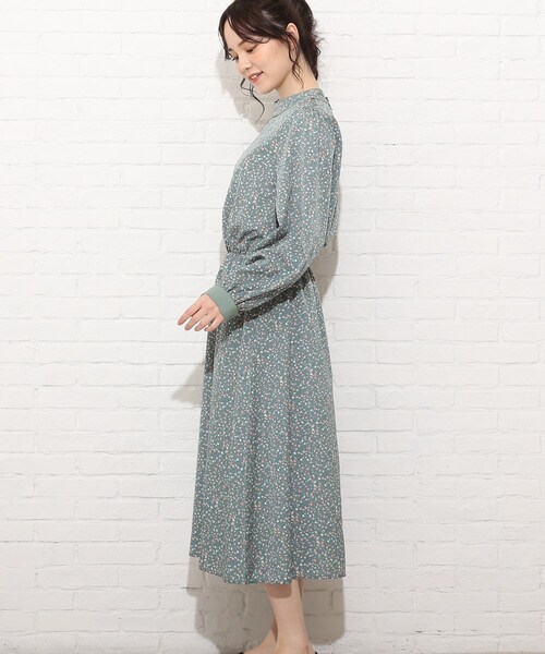 Cutie Blonde（キューティーブロンド）の「◆【S-L】パイピング花柄ワンピース（ワンピース・レディース・ブラック系/グリーン系その他2/ベージュ系・01/02/03）」の17枚目の写真