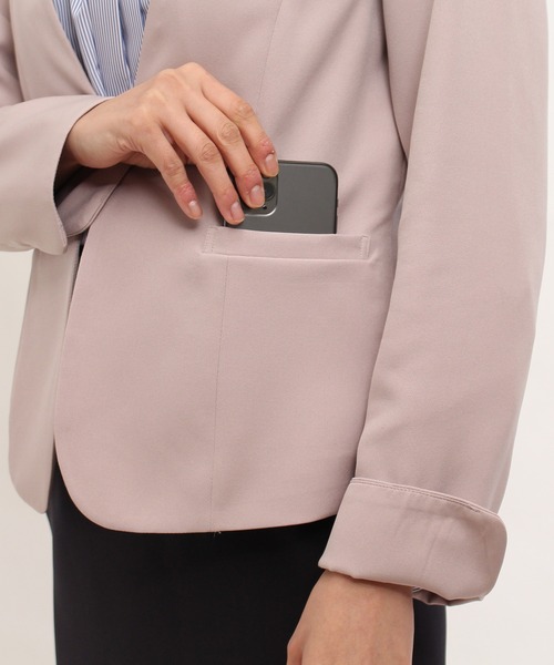 TRUDEA（トルディア）の「ダブルクロスノーカラージャケット（ノーカラージャケット・レディース・ベージュ/ネイビー/ラベンダー・SMALL/MEDIUM/LARGE）」の13枚目の写真