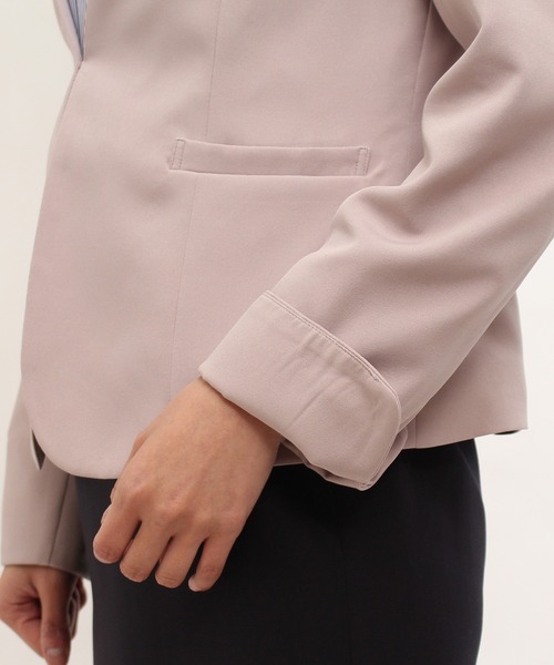 TRUDEA（トルディア）の「ダブルクロスノーカラージャケット（ノーカラージャケット・レディース・ベージュ/ネイビー/ラベンダー・SMALL/MEDIUM/LARGE）」の14枚目の写真