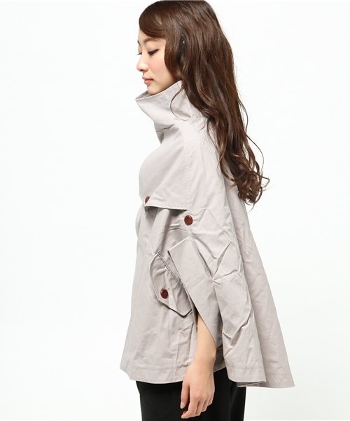 OUTLET（アウトレット）の「【WHO'S WHO gallery】58safariponcho（ポンチョ・レディース・ベージュ/グレー・FREE）」の4枚目の写真
