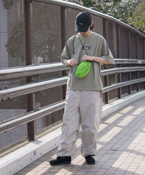 WILD THINGS（ワイルドシングス）の「【WILDTHINGS/ワイルドシングス】ROUND POUCH ラウンドポーチ（ショルダーバッグ・メンズ・ライトグリーン/ブラック/イエロー/グレー・FREE）」の19枚目の写真