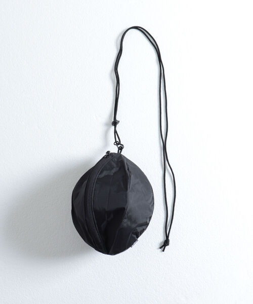 WILD THINGS（ワイルドシングス）の「【WILDTHINGS/ワイルドシングス】ROUND POUCH ラウンドポーチ（ショルダーバッグ・メンズ・ライトグリーン/ブラック/イエロー/グレー・FREE）」の20枚目の写真