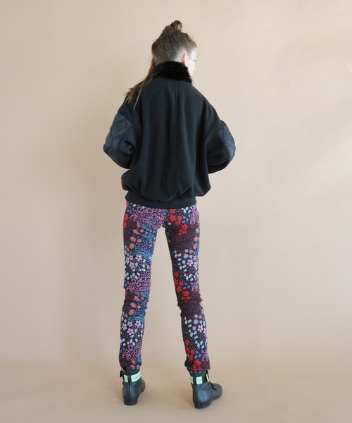 BEDSIDEDRAMA(ベットサイドドラマ)の「Flower arrangement Leggins(レギンス/スパッツ・レディース・カラフル・1)」の4枚目の写真