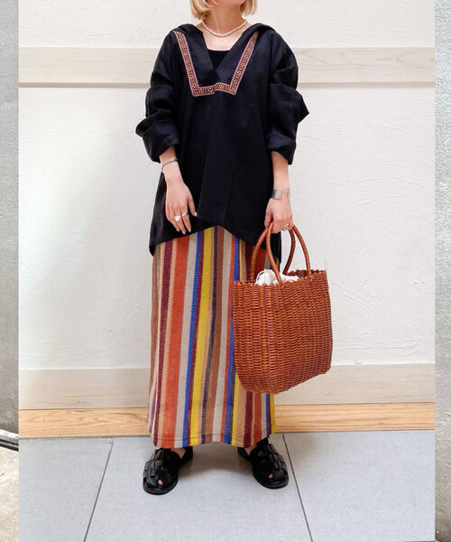 fredy emue(フレディエミュ)の「マルチストライプ ニットソースカート(スカート・レディース・ブルー系その他7/グリーン系その他3/ベージュ系その他3・38)」の4枚目の写真