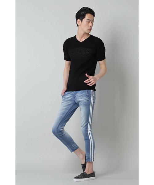 BLUE TORNADO（ブルートルネード）の「BLUE TORNADO∴異素材ボーダーVネック半袖ニット（ニット/セーター・メンズ・アイボリー/ブラック・M）」の5枚目の写真