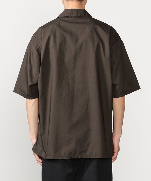 ORCIVAL(オーシバル)の「ORCIVAL | オーガニックタイプライター オープンカラーシャツ MEN(シャツ/ブラウス・メンズ・ブラウン/ベージュ/チャコール/ホワイト・5/4)」の21枚目の写真