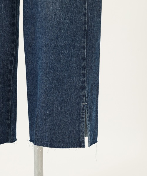 one after another NICE CLAUP（ワンアフターアナザーナイスクラップ）の「ダメージワイドデニムパンツ（デニムパンツ・レディース・ブルー/オフホワイト/ライトブルー・MEDIUM/SMALL）」の20枚目の写真