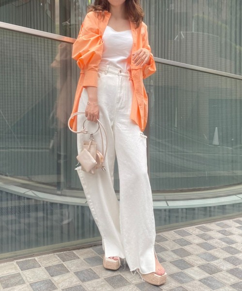 one after another NICE CLAUP（ワンアフターアナザーナイスクラップ）の「ダメージワイドデニムパンツ（デニムパンツ・レディース・ブルー/オフホワイト/ライトブルー・MEDIUM/SMALL）」の18枚目の写真