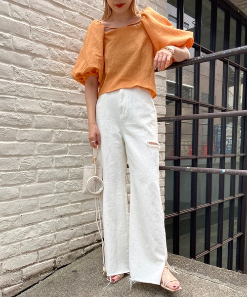 one after another NICE CLAUP（ワンアフターアナザーナイスクラップ）の「ダメージワイドデニムパンツ（デニムパンツ・レディース・ブルー/オフホワイト/ライトブルー・MEDIUM/SMALL）」の21枚目の写真