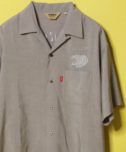 AVIREX（アヴィレックス）の「【直営店限定】半袖 シャツ スーベニア タイガー / S/S SHIRT SOUVENIR TIGER / アヴィレックス / AVIREX（シャツ/ブラウス・メンズ・ブラック/ベージュ/オフホワイト・MEDIUM/LARGE/X-LARGE/XX-LARGE）」の7枚目の写真
