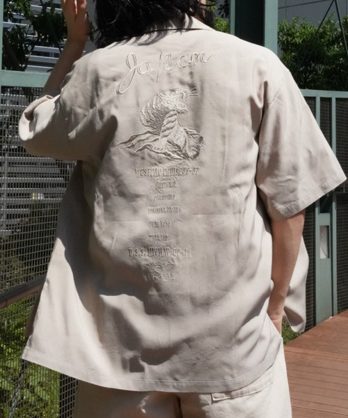 AVIREX（アヴィレックス）の「【直営店限定】半袖 シャツ スーベニア タイガー / S/S SHIRT SOUVENIR TIGER / アヴィレックス / AVIREX（シャツ/ブラウス・メンズ・ブラック/ベージュ/オフホワイト・MEDIUM/LARGE/X-LARGE/XX-LARGE）」の13枚目の写真