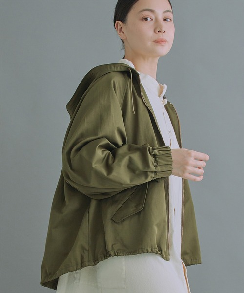 kha:ki(カーキ)の「「KHA:KI / カーキ」WIDE SLEEVE ZIP UP PARKA(ブルゾン・レディース・カーキ/ブルーグレー/オレンジ・1/2)」の1枚目の写真