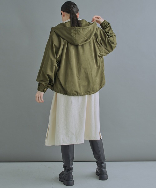 kha:ki(カーキ)の「「KHA:KI / カーキ」WIDE SLEEVE ZIP UP PARKA(ブルゾン・レディース・カーキ/ブルーグレー/オレンジ・1/2)」の13枚目の写真