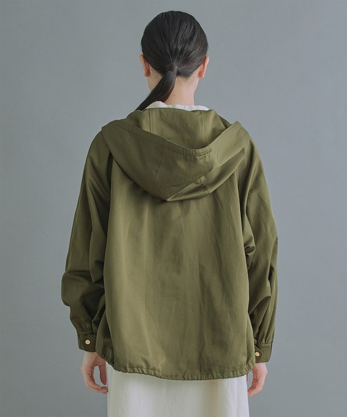kha:ki(カーキ)の「「KHA:KI / カーキ」WIDE SLEEVE ZIP UP PARKA(ブルゾン・レディース・カーキ/ブルーグレー/オレンジ・1/2)」の18枚目の写真