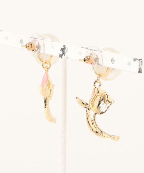 tone（トーン）の「【Occhocochoi】2way　チューリップチャームピアス(MA)（ピアス（両耳用）・レディース・ゴールド・FREE）」の2枚目の写真