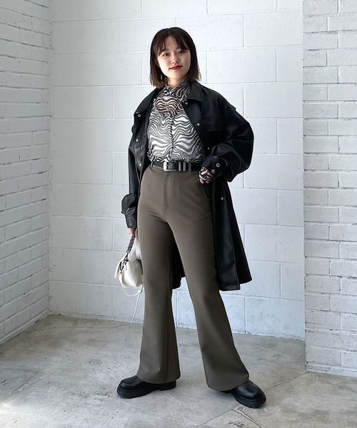 PAGEBOY(ページボーイ)の「モア楽フィットスラックス(スラックス・レディース・ブラック/オフホワイト/ブラウン系その他/オレンジ/ミント・S/M/L)」の14枚目の写真