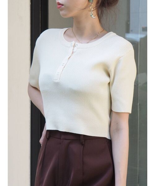 EVRIS（エヴリス）の「フロントヘンリーリブニット（ニット/セーター・レディース・グリーン/ブラウン/ホワイト/ブラック・FREE）」の9枚目の写真