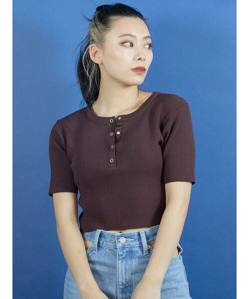 EVRIS（エヴリス）の「フロントヘンリーリブニット（ニット/セーター・レディース・グリーン/ブラウン/ホワイト/ブラック・FREE）」の22枚目の写真