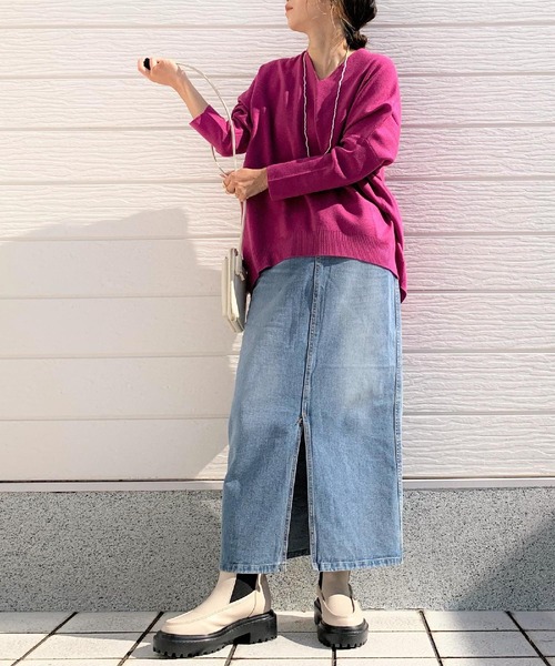 Q（キュー）の「やわもちVネックニット（ニット/セーター・レディース・バイオレット/ブラック/ピンク・MEDIUM）」の16枚目の写真