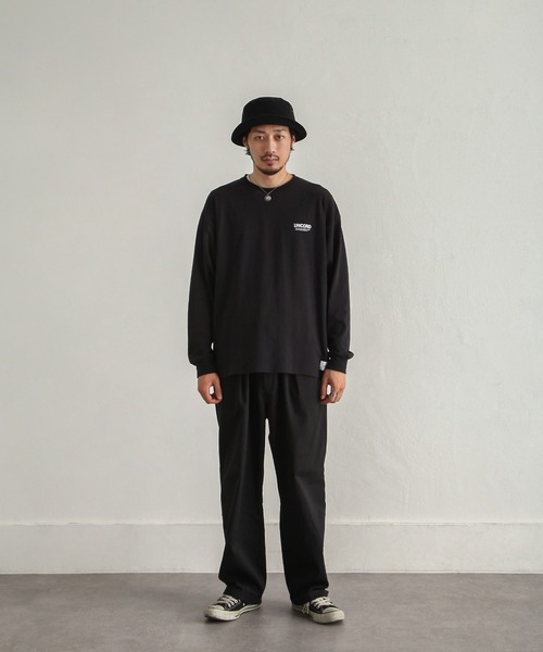 UNCORD(アンコード)の「【UNCORD】 LOOSE LOGO L/S T-SHIRT / ワンポイント ロゴ プリント オーバーサイズ 長袖 Tシャツ / ロンT(Tシャツ/カットソー・メンズ・ホワイト/ブラック/グリーン系/ブルー系/ブラック系/アイボリー系/オートミール/ホワイト系/ブルー/グリーン・MEDIUM/LARGE/X-LARGE)」の13枚目の写真