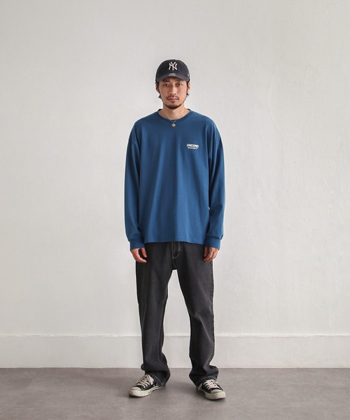 UNCORD(アンコード)の「【UNCORD】 LOOSE LOGO L/S T-SHIRT / ワンポイント ロゴ プリント オーバーサイズ 長袖 Tシャツ / ロンT(Tシャツ/カットソー・メンズ・ホワイト/ブラック/グリーン系/ブルー系/ブラック系/アイボリー系/オートミール/ホワイト系/ブルー/グリーン・MEDIUM/LARGE/X-LARGE)」の12枚目の写真