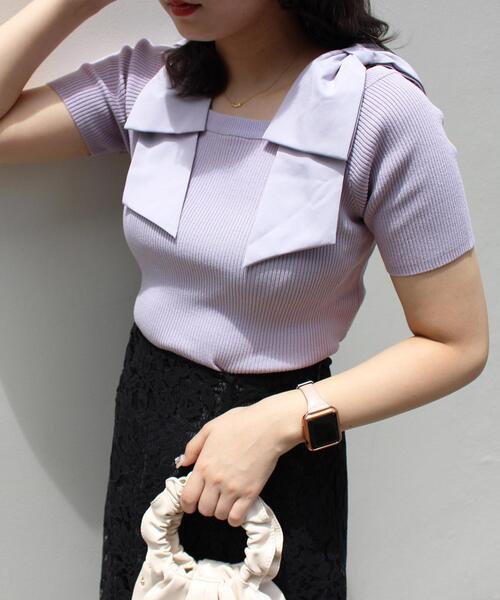 INGNI(イング)の「肩リボン/オフショルニット(ニット/セーター・レディース・ブラック/グレー系その他/アイボリー・M)」の1枚目の写真