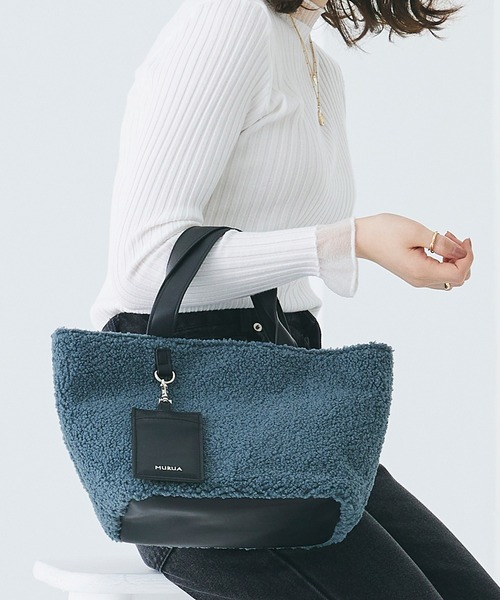 MURUA(ムルーア)の「MURUA (ムルーア) トートバッグ ボア MR-B1081(トートバッグ・レディース・ブルー/グレー/ブラック・FREE)」の1枚目の写真