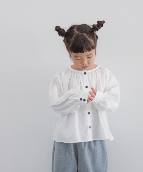 LOWRYS FARM（ローリーズファーム）の「ビッグカラー２ＷＡＹブラウス　162221（シャツ/ブラウス・キッズ・ブラック/オフホワイト・110cm/120cm/130cm/140cm/150cm）」の19枚目の写真