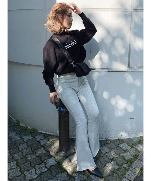 GYDA(ジェイダ)の「adorbs ボトルネックショートニットトップス(ニット/セーター・レディース・オフホワイト/ブラック/マスタード/ベージュ・FREE)」の5枚目の写真