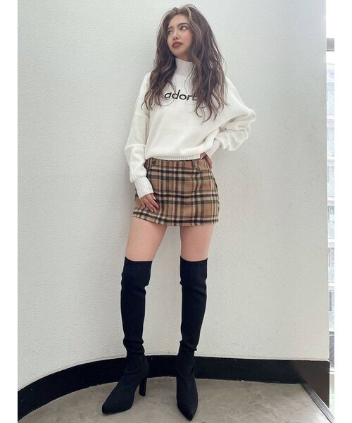 GYDA(ジェイダ)の「adorbs ボトルネックショートニットトップス(ニット/セーター・レディース・オフホワイト/ブラック/マスタード/ベージュ・FREE)」の6枚目の写真