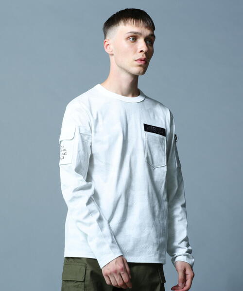 AVIREX（アヴィレックス）の「ファティーグ クルーネック 長袖 Tシャツ/LONG SLEEVE FATIGUE CREW NECK T-SHIRT（Tシャツ/カットソー・メンズ・オリーブ系/その他3/ブラック/ホワイト/ブラック系その他2/ネイビー・M/XL/L/2XL）」の8枚目の写真