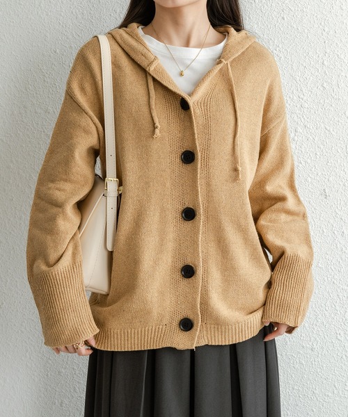 RUUX(ルーフ)の「バルキーニット フードカーディガン(カーディガン/ボレロ・レディース・ブラック/ベージュ/グレー/イエロー/オレンジ/ブルー/グリーン/ワイン・S/M/L)」の5枚目の写真