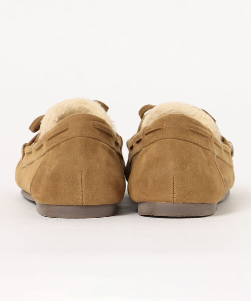 BEAMS HEART（ビームスハート）の「BEAMS HEART / フェイクファー モカシン（モカシン/デッキシューズ・レディース・グレー/ベージュ/ブラック/ネイビー・SMALL/MEDIUM/LARGE）」の22枚目の写真