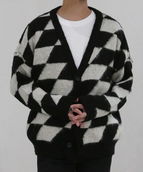 CERCA（チェルカ）の「【BEL】Vネック ビッグシルエット モヘヤタッチ カーディガン(RS/)（カーディガン/ボレロ・メンズ・ブラック/チャコールグレー/ブラック系その他/ホワイト系その他2/ベージュ系その他3/ホワイト系その他/ブラウン/ベージュ系その他2/グレー系その他2/パープル/マスタード/ベージュ・LARGE/MEDIUM）」の3枚目の写真